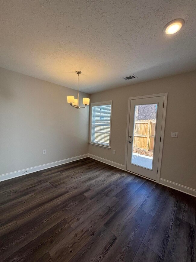 Building Photo - 1120 15th St