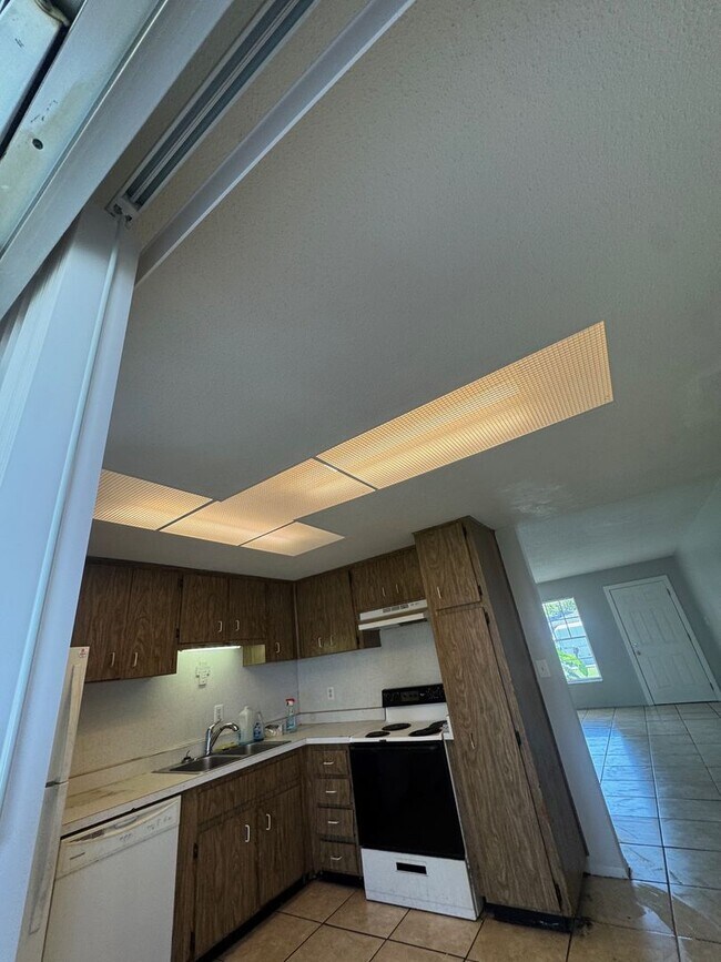 Building Photo - 4903 24th St W