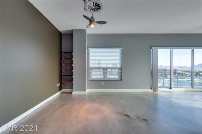 Building Photo - NEWPORT LOFTS--MAGNIFICENT PANORAMIC VIEWS...