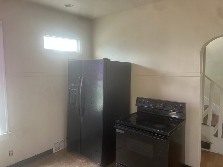 Kitchen - 2474 N 4th St