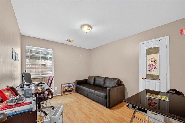 Building Photo - 14015 Loch Creek Ct