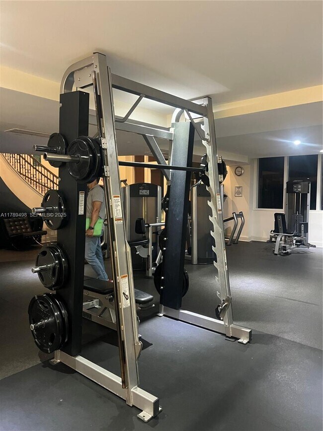 Building Photo - 2110 N Ocean Blvd