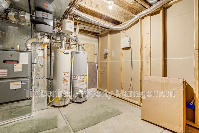 Building Photo - 14480 Tierra Dr