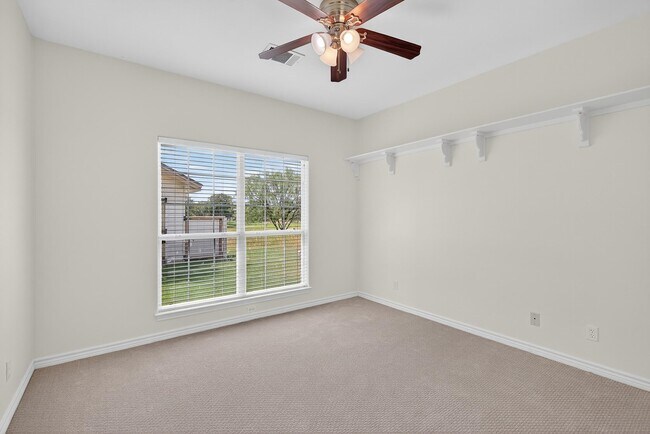 Building Photo - 114 Friend's Wood Ave