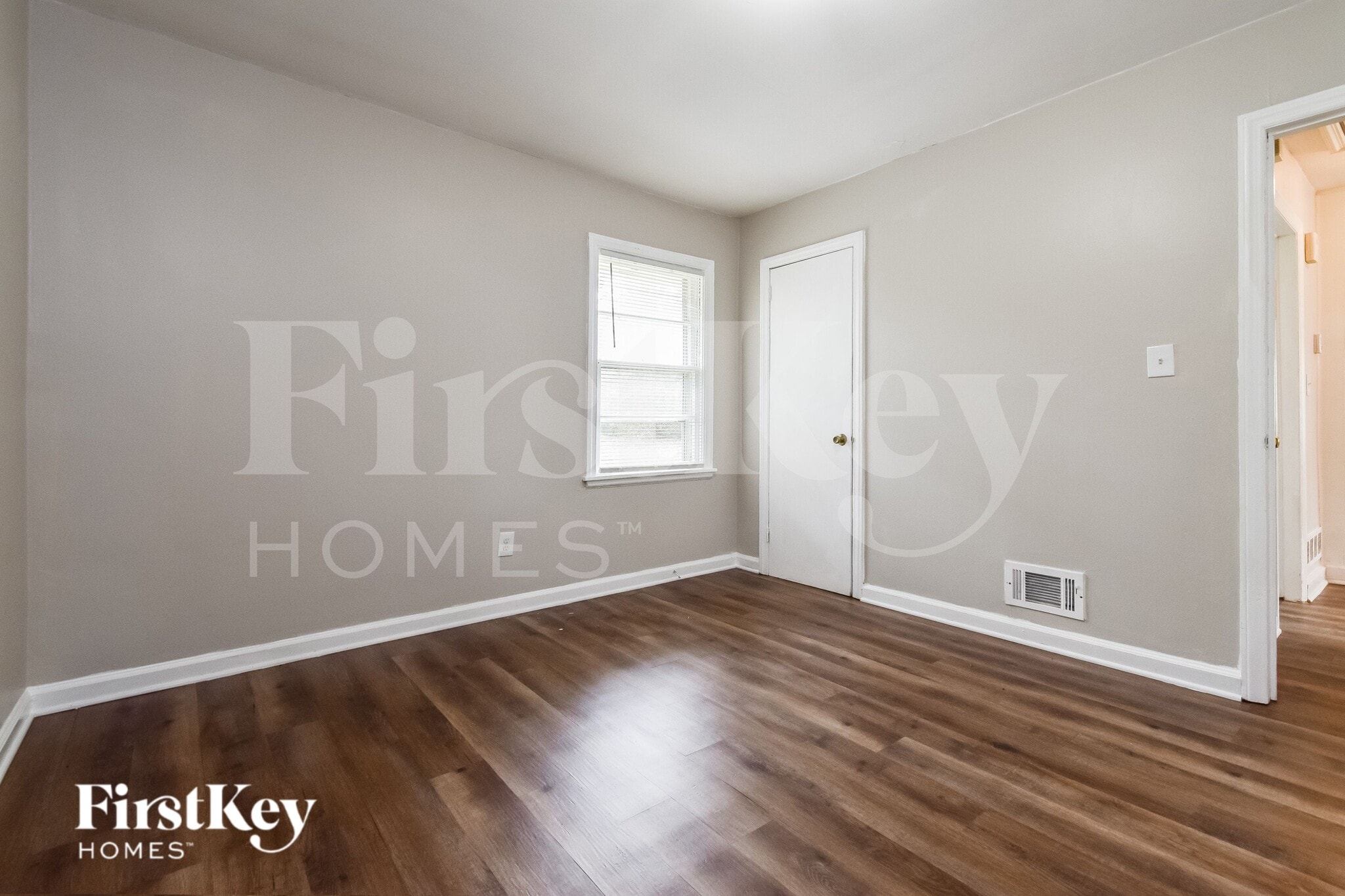 Building Photo - 3217 Sandusky Dr