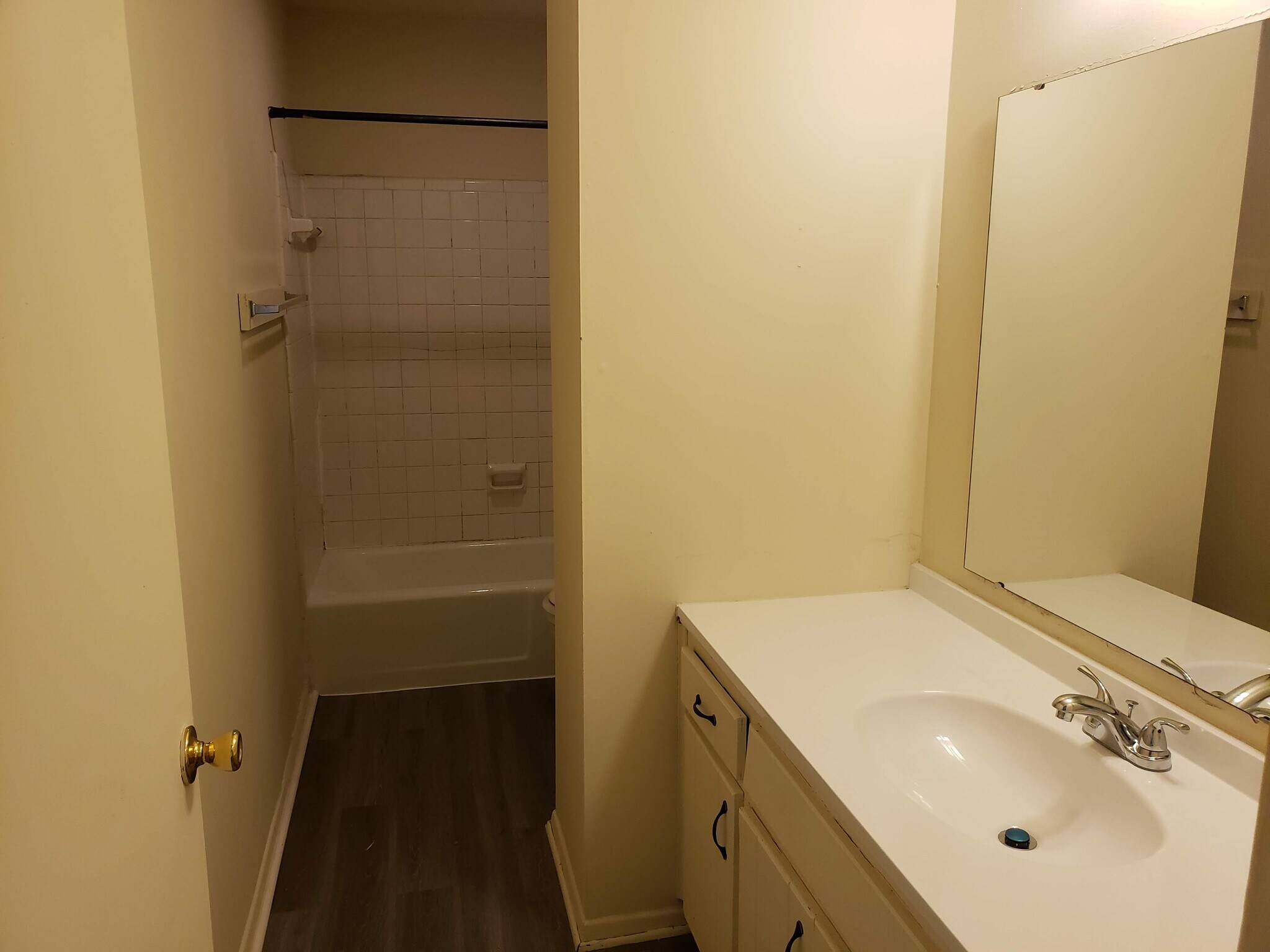 Building Photo - 6 Hallcox St