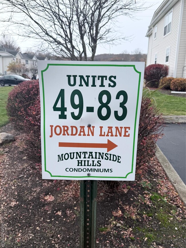 Building Photo - 83 Jordan Ln