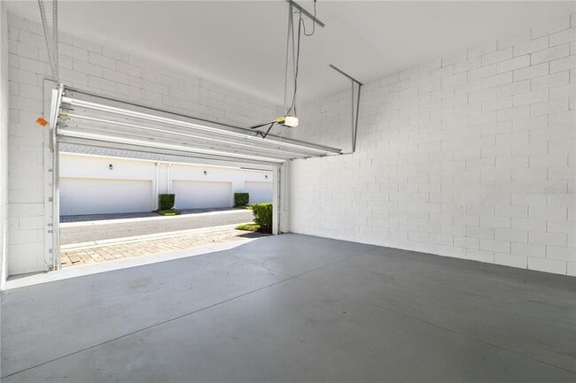 Building Photo - 8019 Glenlloyd Ave