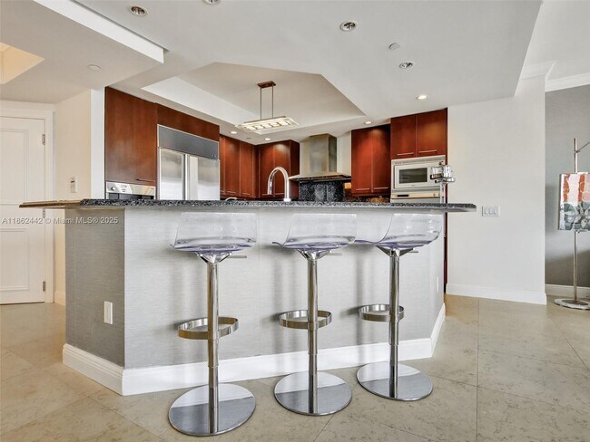 Building Photo - 6000 Island Blvd