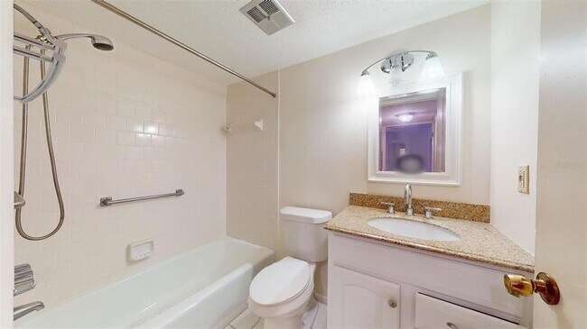 Building Photo - 3432 Lake Bayshore Dr