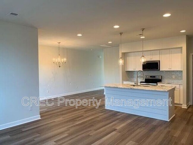 Building Photo - 603 McLernon Trce