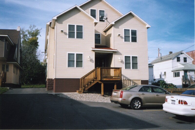 Building Photo - 330-332 Green St