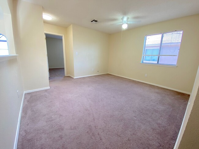 Building Photo - East El Paso 3 bed Refrig A/C with Bonus L...