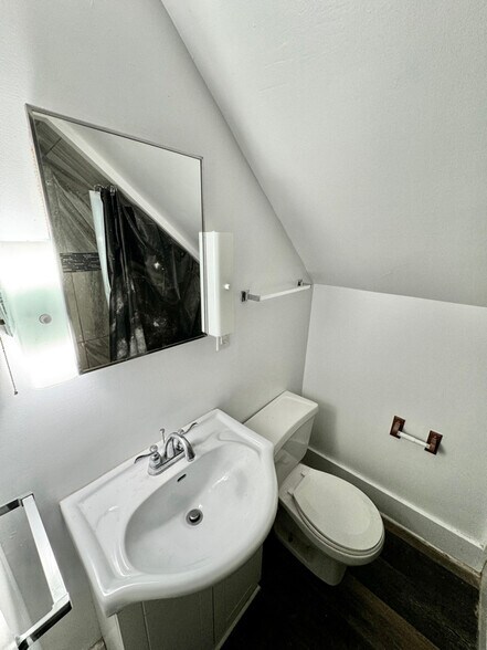 Building Photo - 1100 Michigan Ave