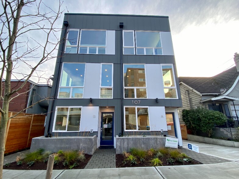 Primary Photo - 107 Aloha St