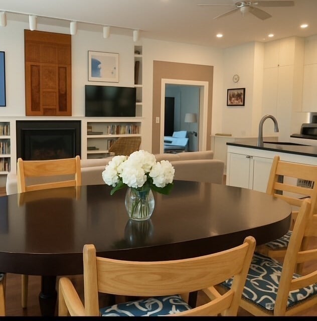 Building Photo - 25 Sturges Rd