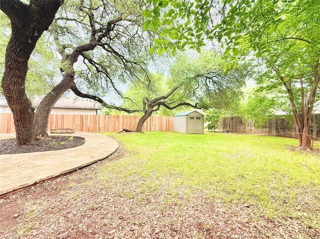 Building Photo - 1407 Deer Ledge Trail