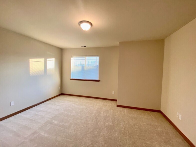 Building Photo - Lynnwood Home