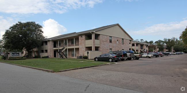 Building Photo - Brookhollow Apartments