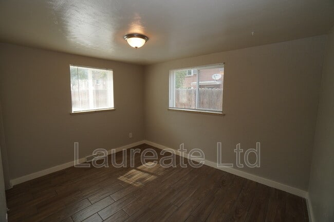 Building Photo - 679 Miller Ct