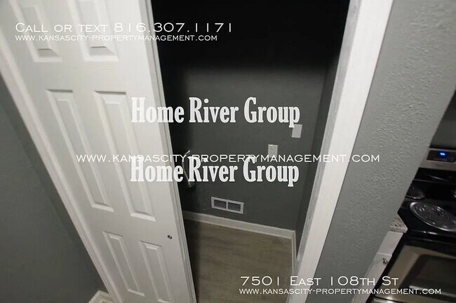 Building Photo - 7501 E 108th St