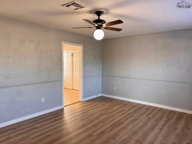 Building Photo - 2939 Parish St