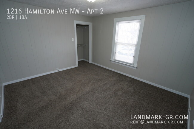 Building Photo - Updated 2-Bed, 1-Bath – First Month $775 Rent