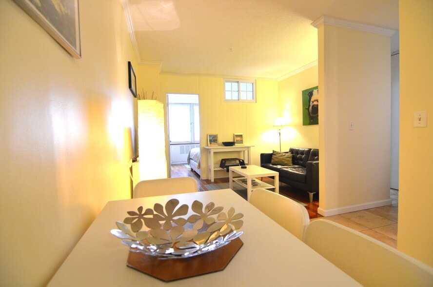 Building Photo - 130 Water St