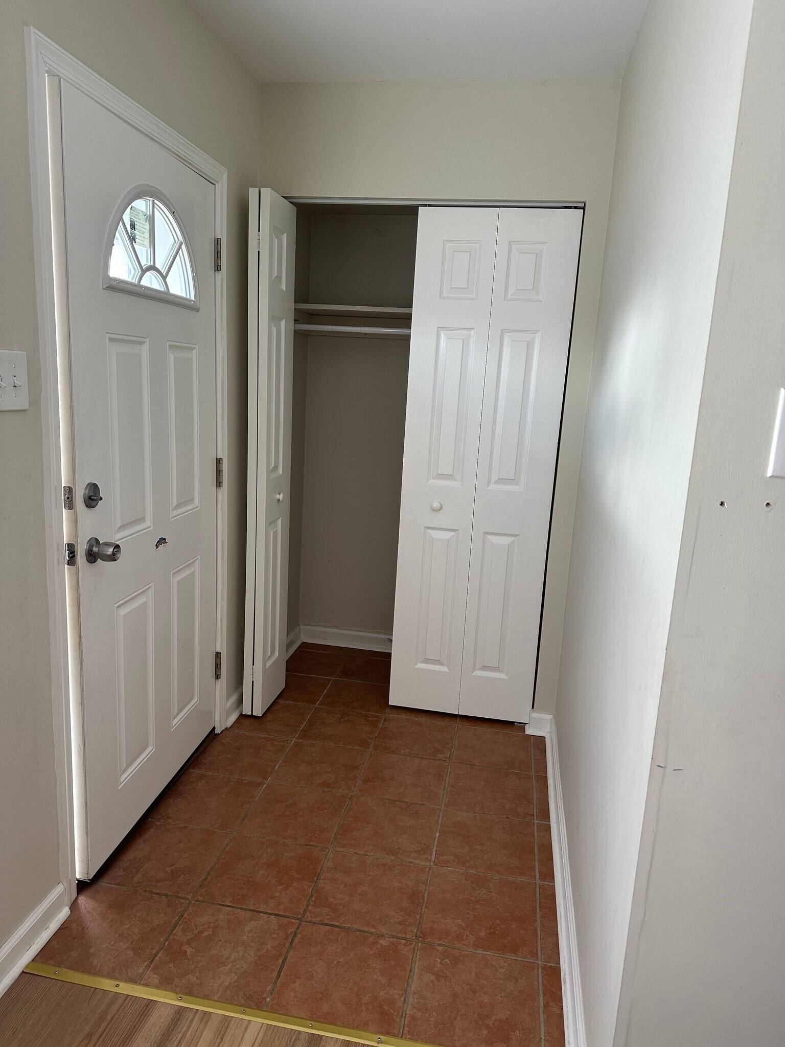 Building Photo - 9358 Hoff St