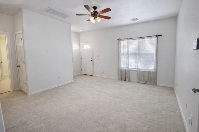 Building Photo - 508 E Grant Ave