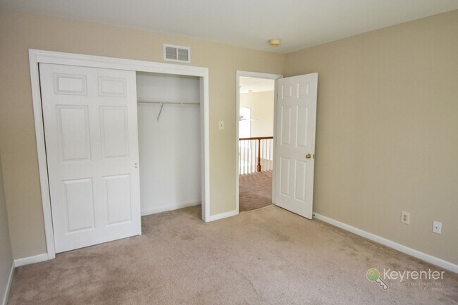 Building Photo - 5474 Grandview Ln