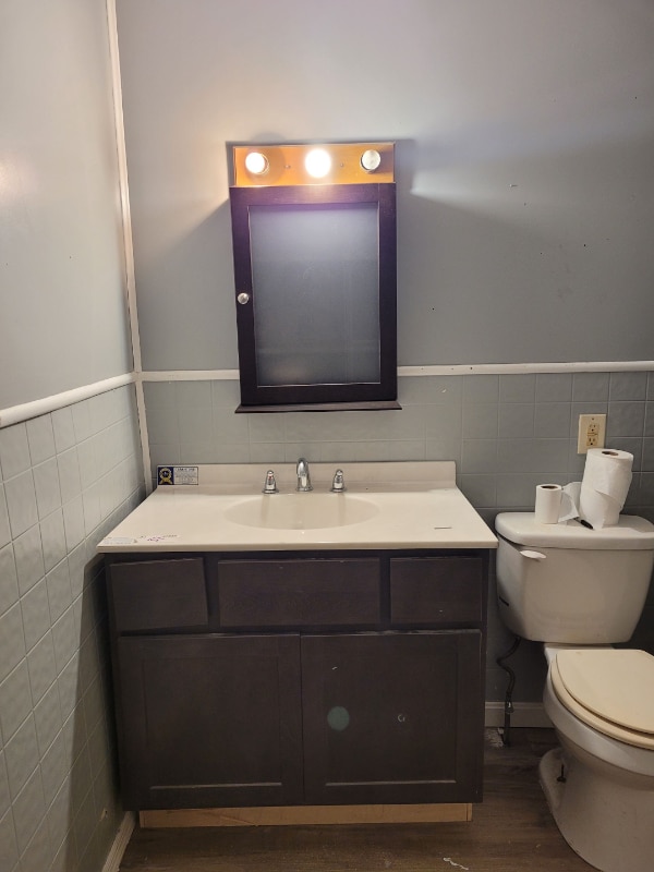 Building Photo - 509 W Centre St