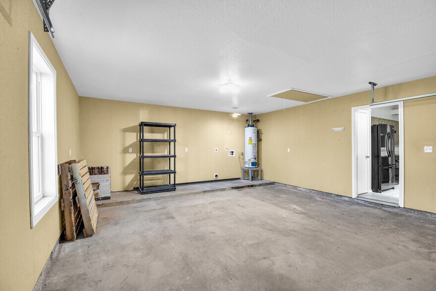 Building Photo - 1236 Sagebrush St