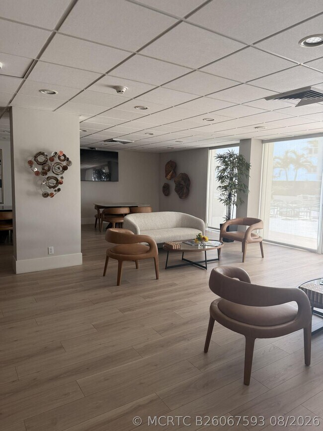 Building Photo - 3750 Galt Ocean Dr