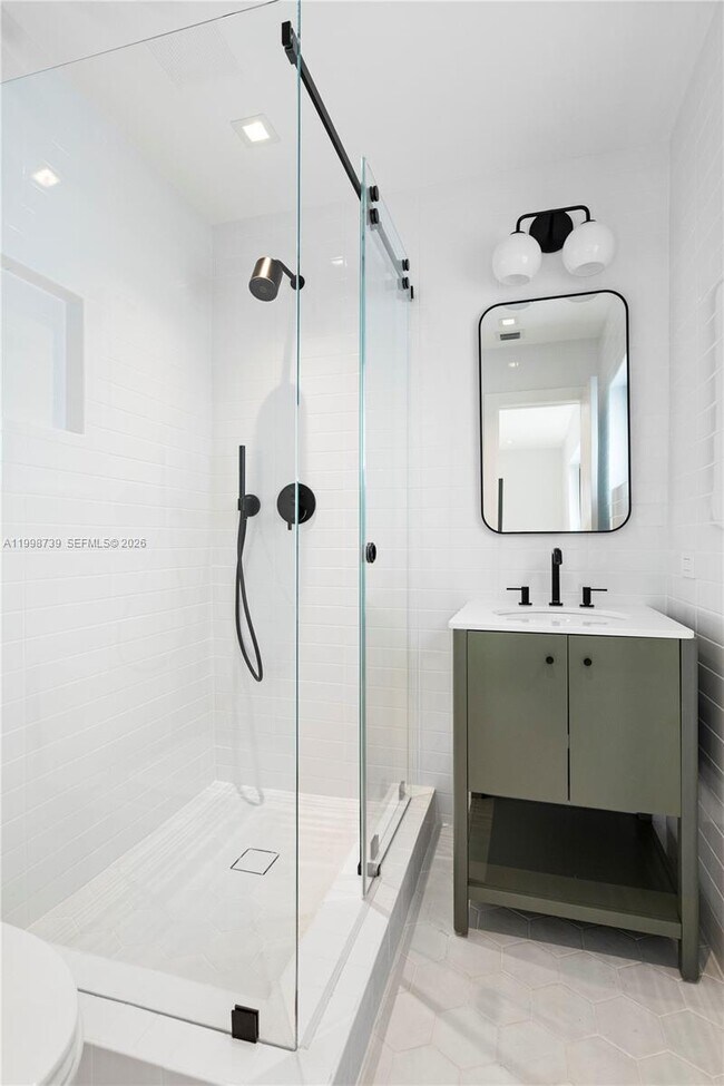 Building Photo - 2345 SW 23rd Terrace