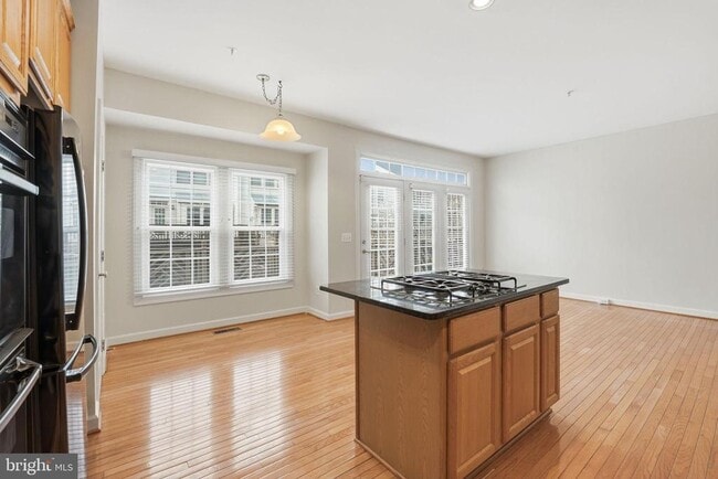 Building Photo - 1806 Brentridge St