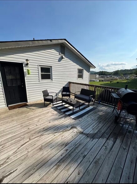 Building Photo - 4066 Crossmill Ln