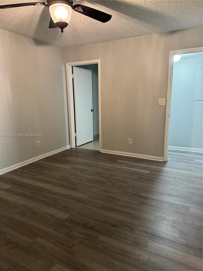 Building Photo - 3405 NW 44th St