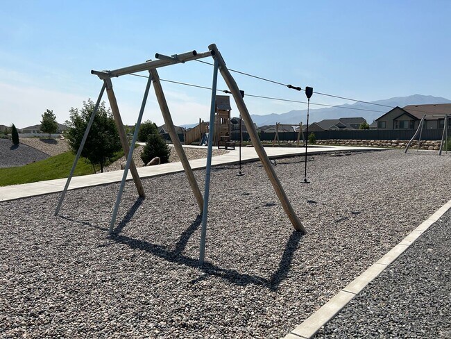 Building Photo - 3 Bedroom 2 Bathroom House in Eagle Mounta...