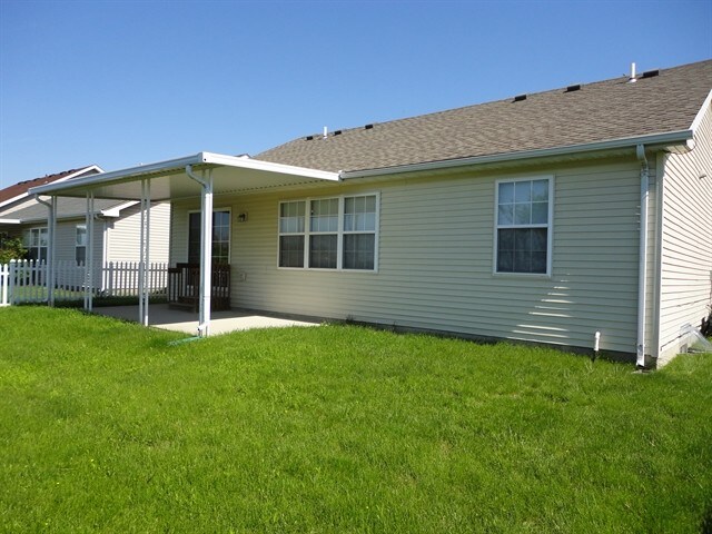 Building Photo - 2282 Villagewood Ct