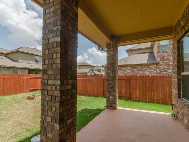 Building Photo - 2612 Dalea St