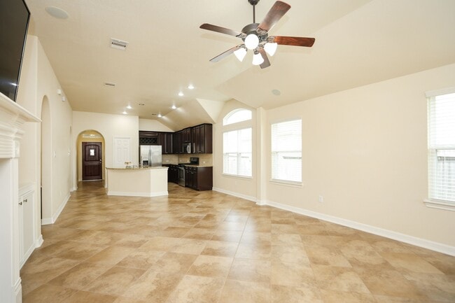 Building Photo - 9960 Golden Field Ln