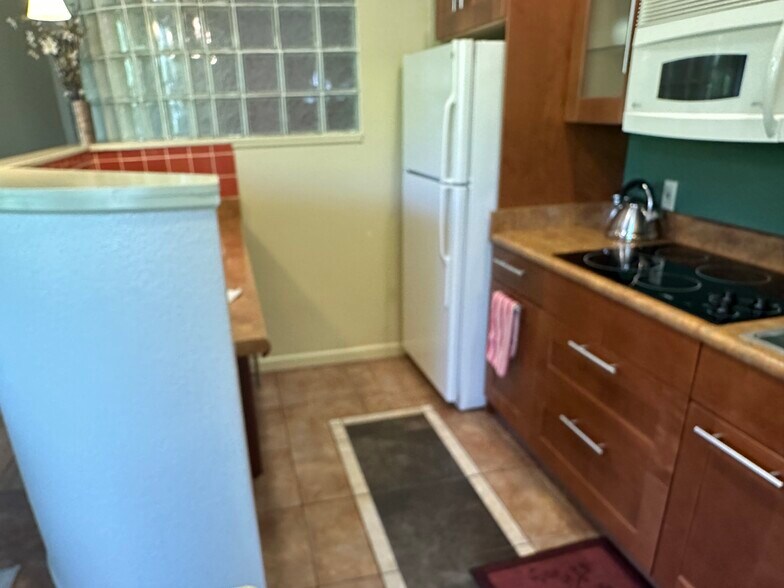 Building Photo - 1919 4th St