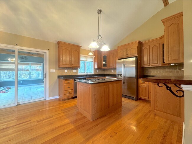 Building Photo - 400 Windham Ave