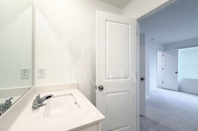 Building Photo - 3611 Elm Grv Ln