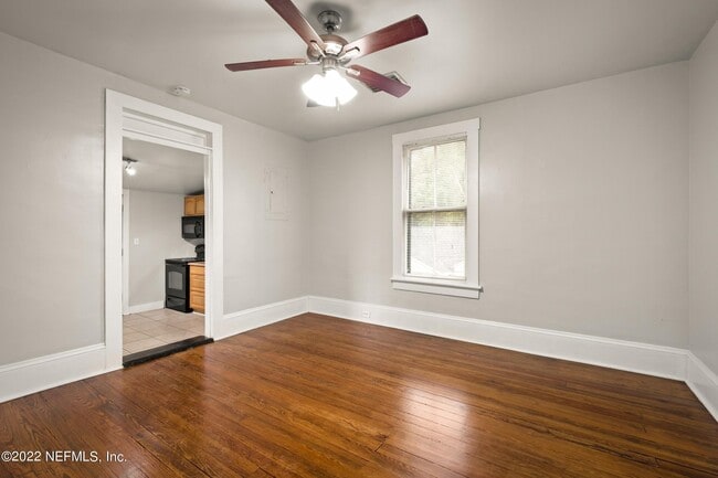 Building Photo - 1511 Belmonte Ave