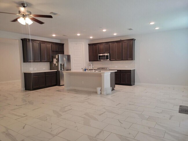Building Photo - One-Story, 4 Bedroom Available!