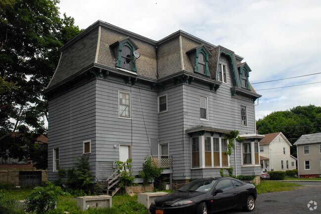 Building Photo - 9 Montgomery St