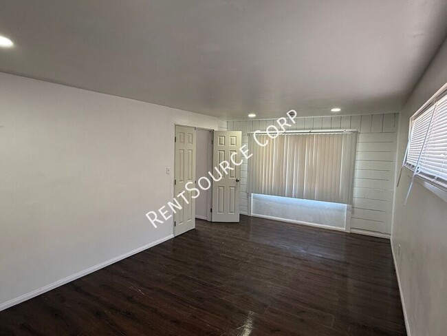 Building Photo - 26335 Community Blvd