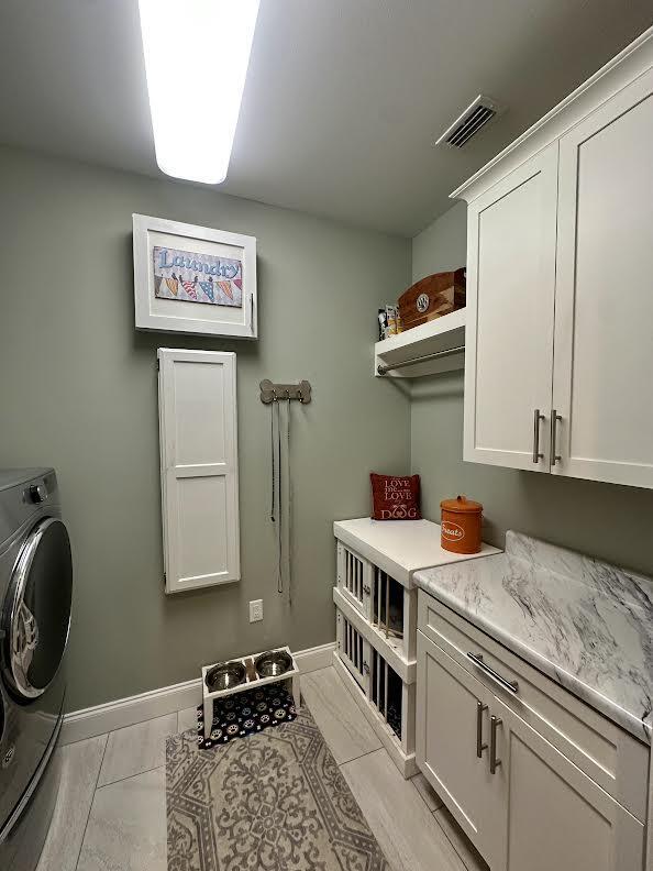 Building Photo - 613 Tulip Tree Way